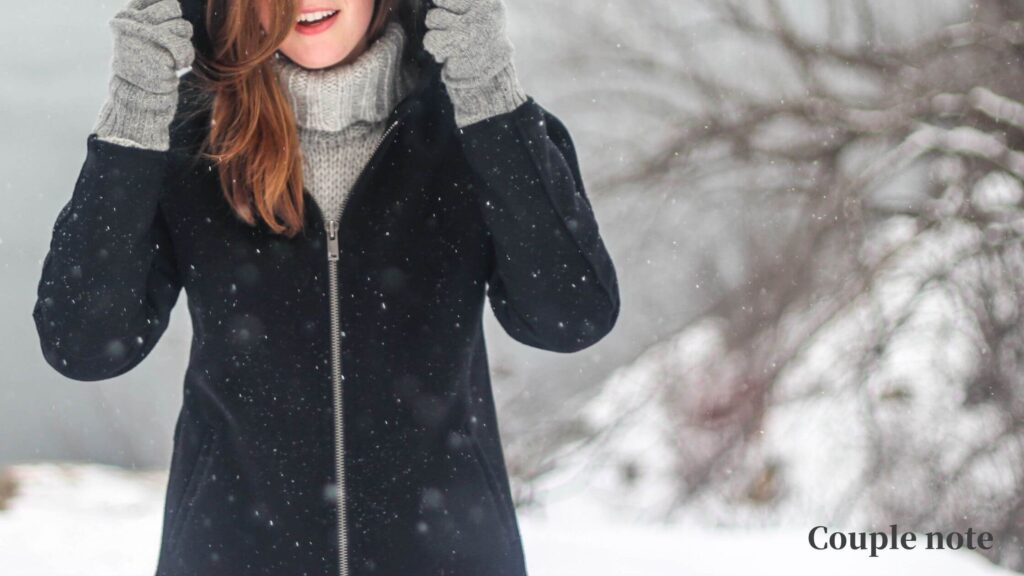 【テレワーク寒さ対策7選】足元や手を温める在宅勤務の神器を紹介！